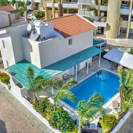 Amber Protaras
