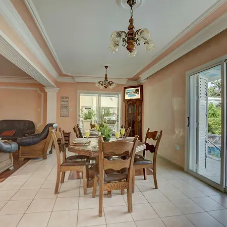 Amber Villa *