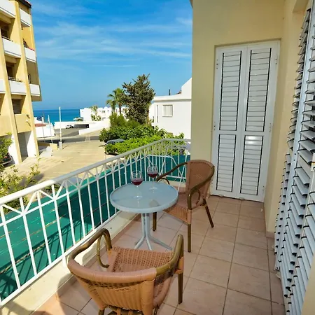 Amber Villa Protaras